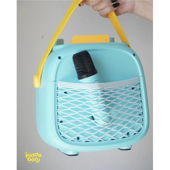 Zelený dětský Kiddoboo bluetooth karaoke set mikrofon a reproduktor KidsVoice s RGB osvětlením a zábavnými efekty pro děti od 3 let.