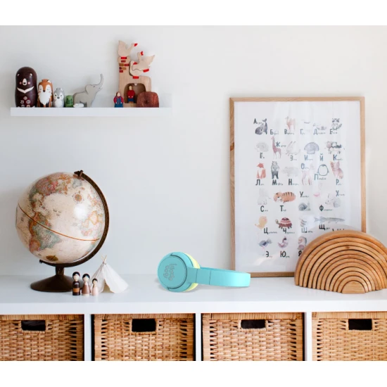 Dětská bezdrátová sluchátka Kiddoboo Ocean Mint s LED světlem a kvalitním zvukem – bezpečná a stylová sluchátka pro děti od 6 let.