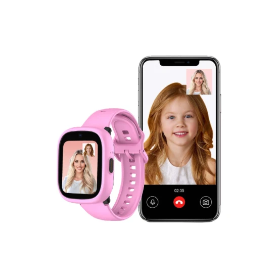 Dětské smart hodinky Kiddoboo x Lagenio WatchMe 4G v růžovo-fialové barvě s displejem, kamerou a SOS funkcí - bezpečný a hravý doplněk pro děti.