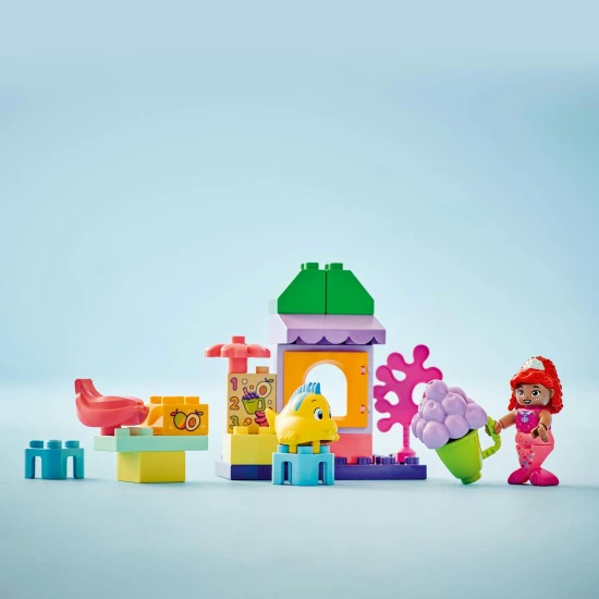 LEGO DUPLO stavebnice s Ariel a Šupinkou u hravého stánku s kávou