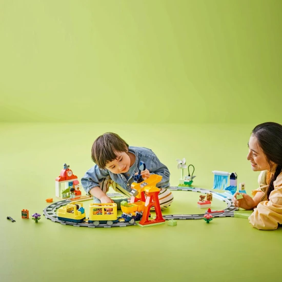 LEGO DUPLO Velký interaktivní komunitní vláček s postavičkami a akčními kostkami