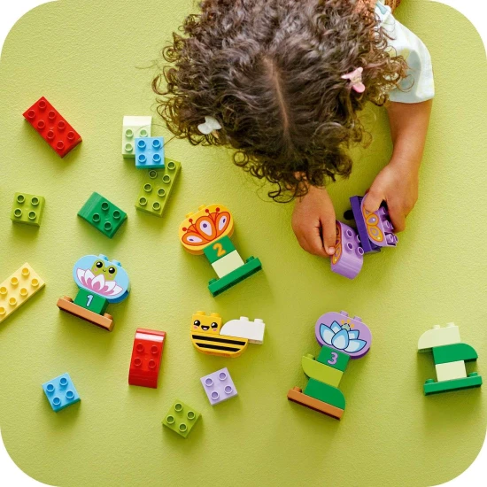 LEGO DUPLO 10444 Kreativní zahrada a květiny LEGO Kreativní zahrada s květinami, včelami, motýly a žabkou – barevná stavebnice pro batolata