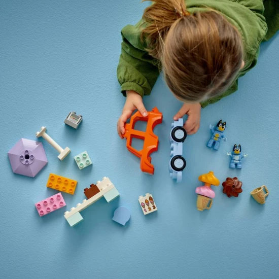 LEGO DUPLO Bluey a výlet na zmrzlinu - zábava pro nejmenší!