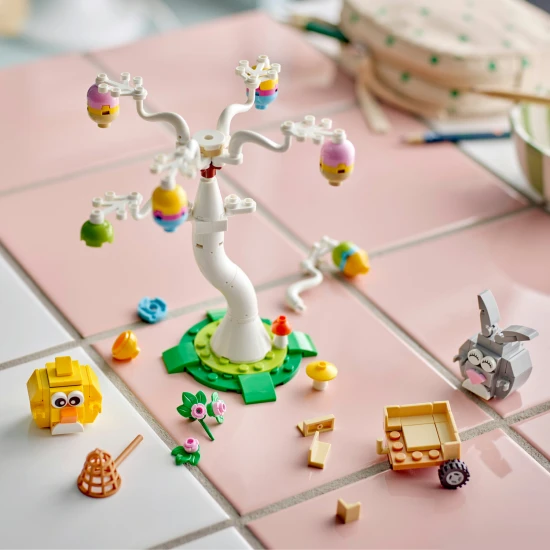 LEGO 40808 Velikonoční zajíček a sbírání vajíček