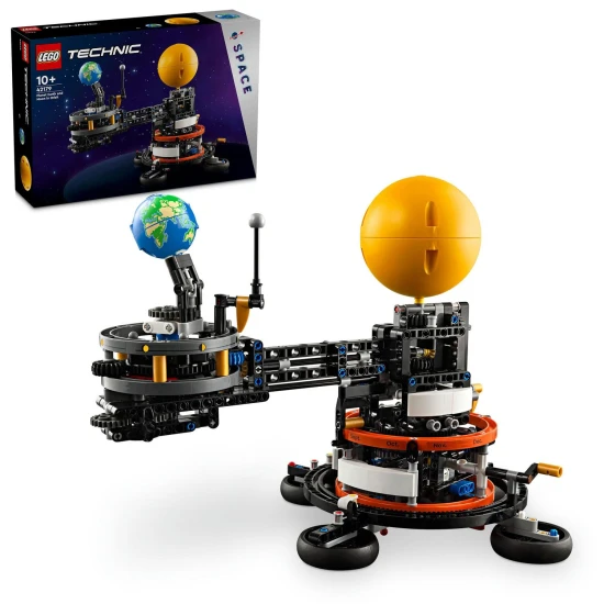 LEGO® Technic Planeta Země a Měsíc na oběžné dráze (42179) – model se zobrazením oběžné dráhy a rotací, včetně funkčního klikového hřídele a obrázků fází Měsíce
