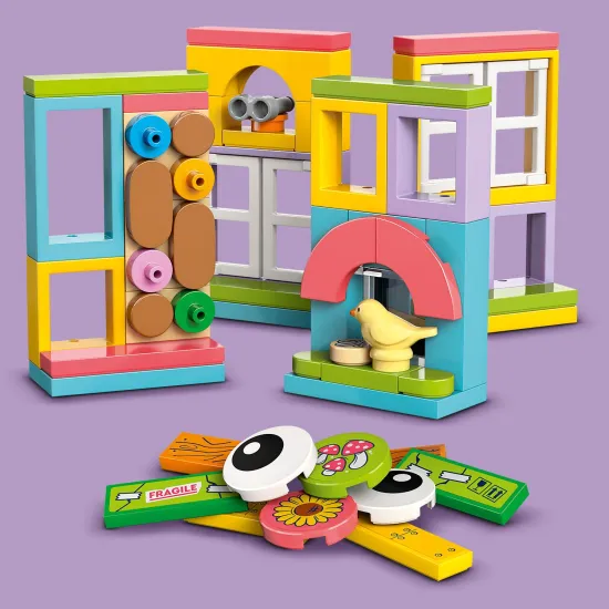 LEGO® Friends 42652 Dům přátelství na stromě s minipanenkami a zvířátky