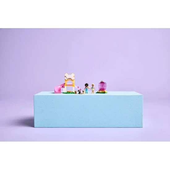 LEGO Friends 42665 Hřiště pro štěňata LEGO Friends Hřiště pro štěňata – rozkošná zábava pro malé milovníky psů