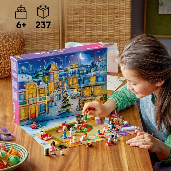LEGO Friends Adventní kalendář 2025 42668 – 5 postaviček, 5 zvířátek a 24 překvapení se svátečními aktivitami