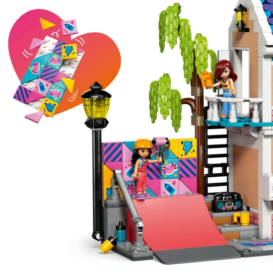 LEGO Friends 42687 Liann a její rodinný dům