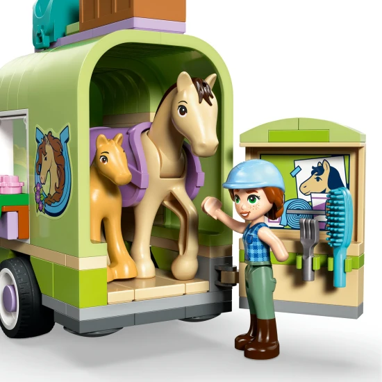 LEGO Friends 42695 Přívěs pro koně a hříbě