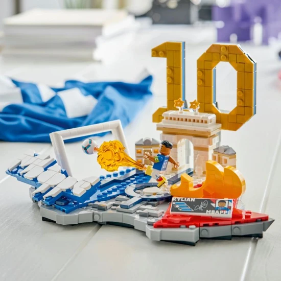 LEGO Editions 43013 Kylian Mbappé Hvězdné momenty fotbalu