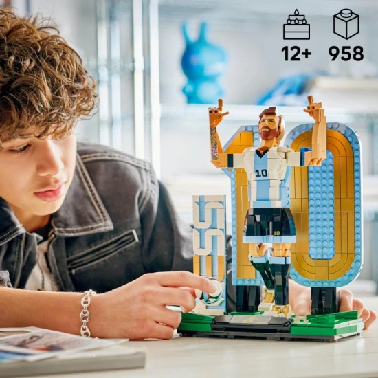 LEGO Editions 43015 Lionel Messi Fotbalová legenda