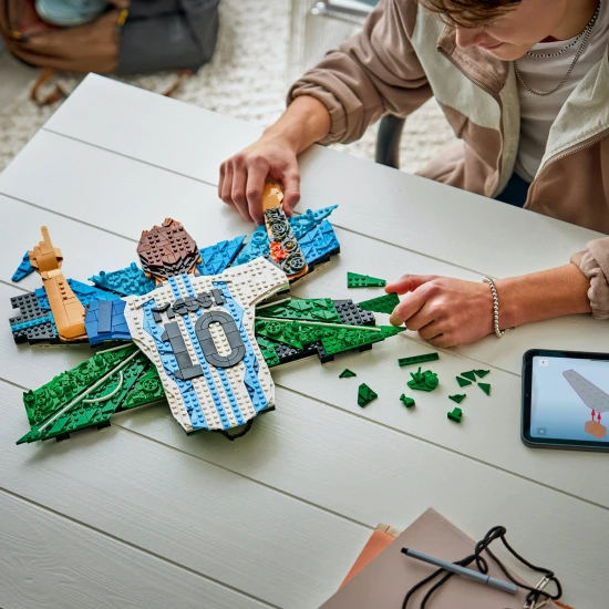 LEGO Editions 43018 Lionel Messi – Okamžik vítězství