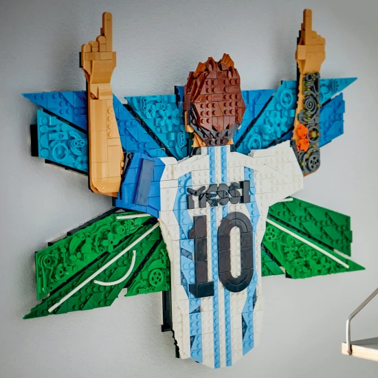 LEGO Editions 43018 Lionel Messi – Okamžik vítězství