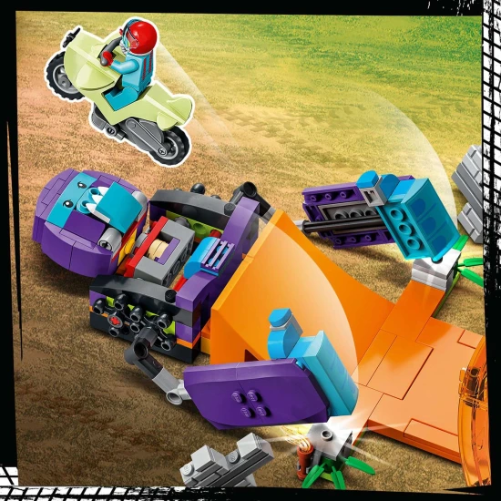LEGO CITY Šimpanze kaskadérská smyčka Objev vzrušení s LEGO CITY kaskadérskou motorkou a šimpanzem