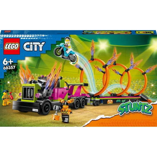 LEGO CITY Tahač s ohnivými kruhy LEGO City Tahač s ohnivými kruhy – akce na plný plyn!