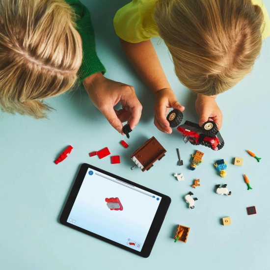 LEGO CITY Červený traktor s přívěsem a ovcemi LEGO CITY farmářský traktor s přívěsem a zvířátky pro děti