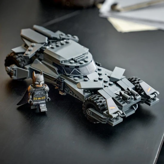 LEGO DC Batman 76331 Batman vs. Superman™ Batmobil