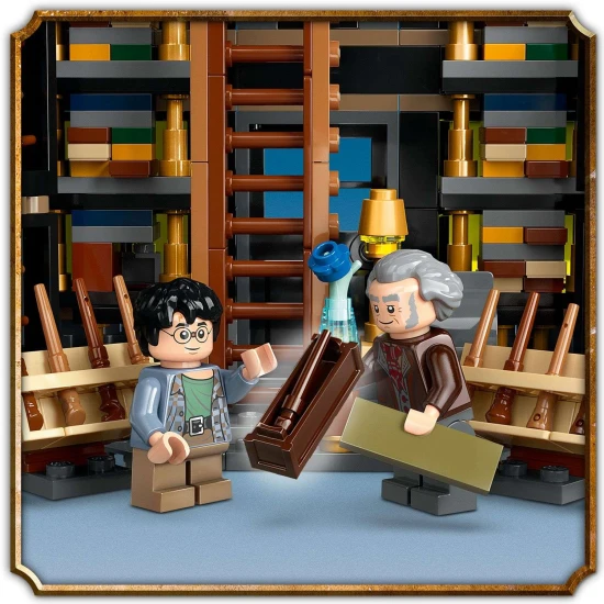 LEGO Harry Potter Ollivanderův obchod a Obchod madame Malkinové LEGO Harry Potter Šikmá ulička, Ollivanderův obchod LEGO, Madame Malkinová LEGO, Harry Potter LEGO minifigurky, LEGO kouzla a kouzla, nákupní Šikmá ulička LEGO