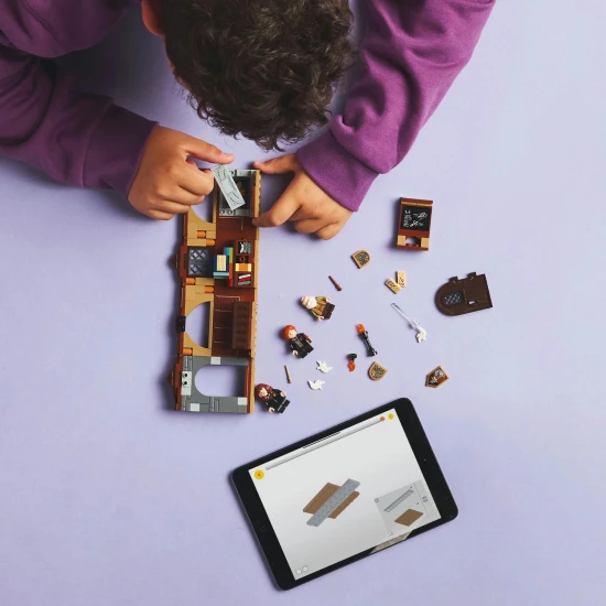 LEGO Harry Potter Bradavický hrad Hodina kouzlení Magická stavba: Hodina čarování v Bradavickém hradě LEGO