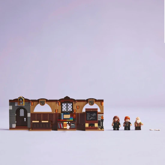 LEGO Harry Potter Bradavický hrad Hodina kouzlení Magická stavba: Hodina čarování v Bradavickém hradě LEGO