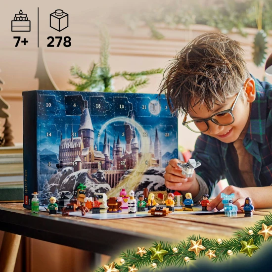 LEGO Harry Potter 76456 Adventni kalendar 2025 s minifigurkami a kouzelnymi modely