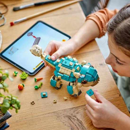 LEGO Jurassic World 76962 Mala Bumpy Ankylosaurus s pohyblivou celistí a ocasem