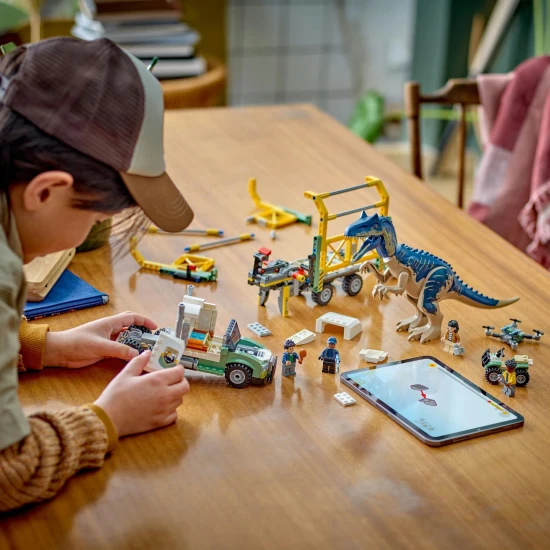 LEGO Jurassic World Přeprava allosaura – vzrušující dinosauří dobrodružství