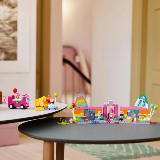 LEGO Gabby´s Dollhouse 10797 Gabby a její párty pokoj Staňte se součástí diskotéky v Gabině kouzelném domečku.