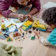 Děti se mohou stát každodenními stavbaři s touto stavebnicí LEGO City Vozidla ze stavby a demoliční koule.