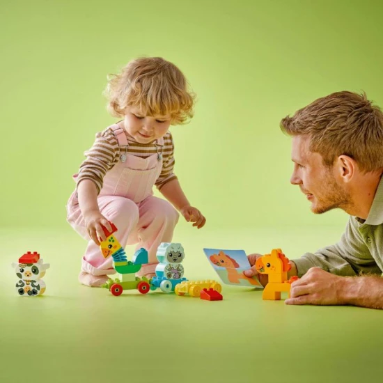 Složte zvířátka, nasaďte na vláček a vydejte se s nimi na cestu s Lego Duplo Vláček se zvířátky.