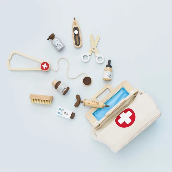 Le Toy Van Veterinární sada v taštičce 10 ks Sada pro děti, které milují hru na lékaře.