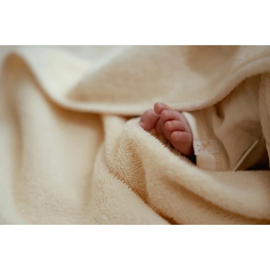 Little Dutch Osuška s kapucí 75x75 cm Husa Newborn Naturals