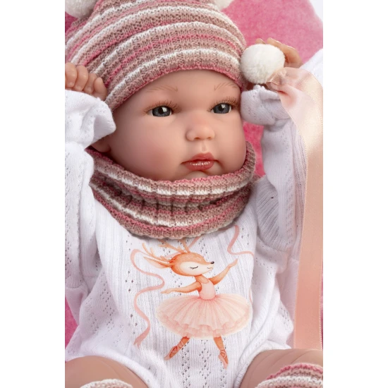 Llorens Bábátko s celovinylovým tělem holčička s pruhovanou čepičkou s bambulkou 35 cm
