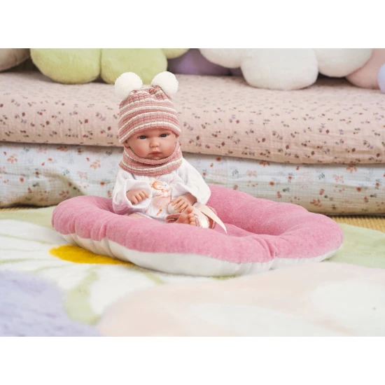 Llorens Bábátko s celovinylovým tělem holčička s pruhovanou čepičkou s bambulkou 35 cm