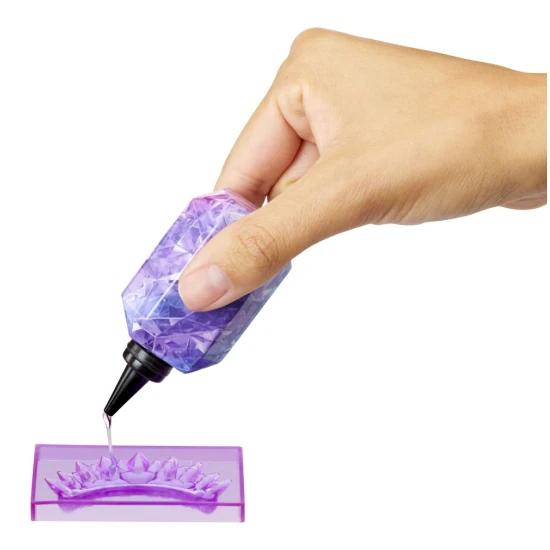 Panenka Rainbow High Creative Crystals Violet Willow s krystalovými doplňky