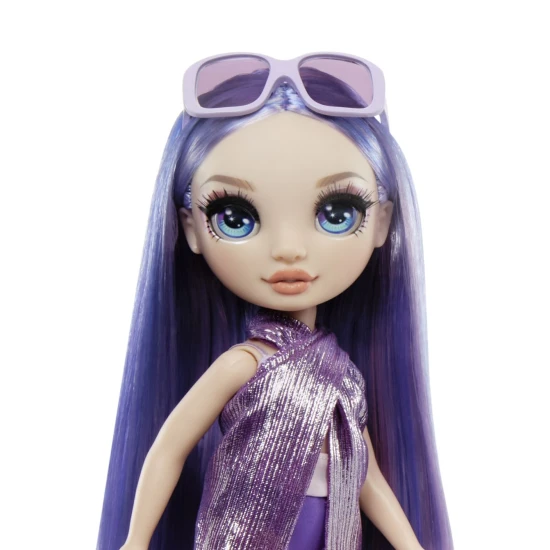 Fashion panenka v plavkách s doplňky a dlouhými česatelnými vlasy – Letní duhová kolekce