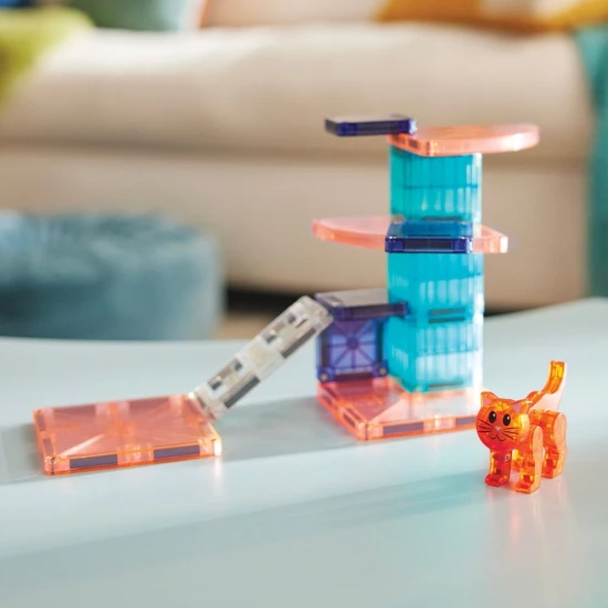Magnetická stavebnice MAGNA-TILES Cat Tree – kočičí strom s figurkou, microMAGS dílky a dekoracemi