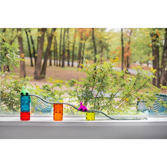 Magnetická stavebnice Downhill Duo 40 dílů. Skvělý dárek pro děti, které milují auta.