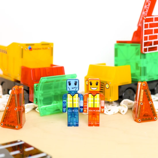 MAGNA-TILES Magnetická stavebnice Builder XL Trucks 50 dílů Magnetická stavebnice MAGNA-TILES pro malé stavitele.