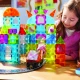 Magnetická stavebnice MAGNA-TILES City Center – 110 dílů s cestami, schody, auty a městskými prvky