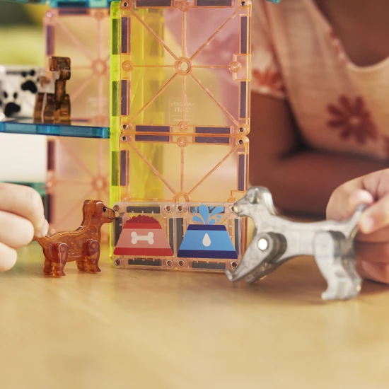 Magnetická stavebnice MAGNA-TILES Puppy Park – dětská stavebnice se štěňátky, bazénem a výběhem