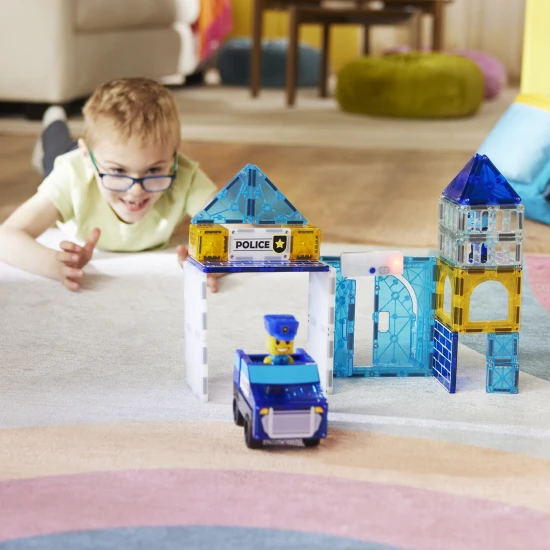 Magnetická stavebnice MAGNA-TILES Police Station – dětská policejní stanice se světly a figurkami