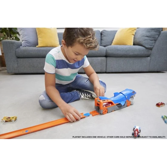 Hot Wheels Žraločí tahač – kamion ve tvaru žraloka