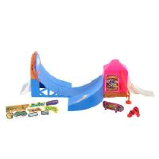 Hot Wheels skate fingerboard se skateparkem