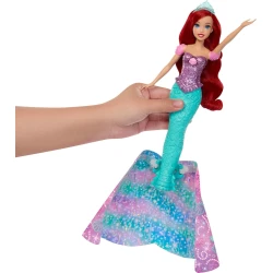 Disney princezna Ariel s proměnou