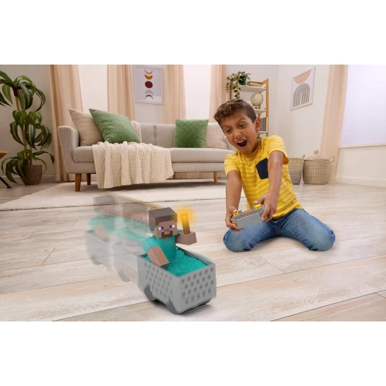 Mattel Minecraft důlní vozík se Stevem 25JMT40