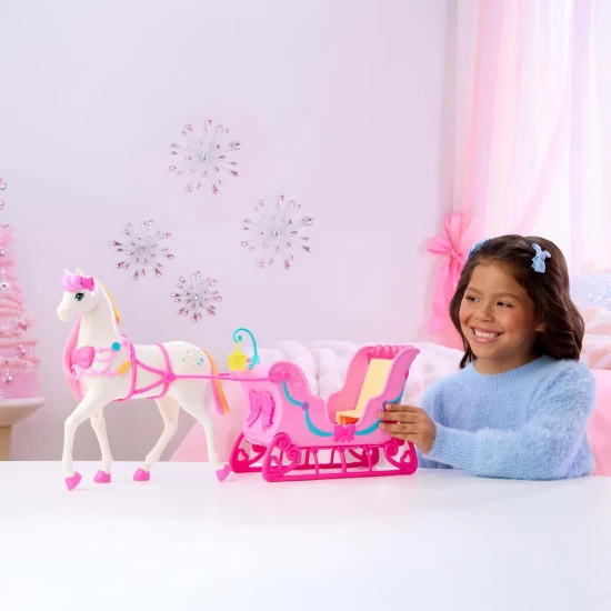 Barbie Louskáček saně s koněm