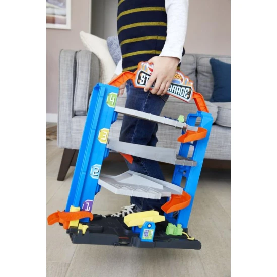 Mattel Hot Wheels City přenosná garáž Hot Wheels City přenosná garáž s autíčky Hot Wheels parkovanými uvnitř