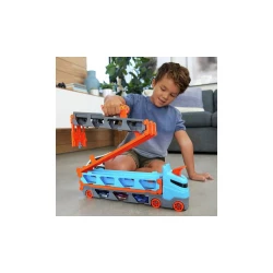 Hot Wheels Nadupaný tahač